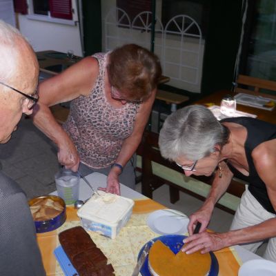 042 Nach dem feinen Essen ein leckeres Dessert